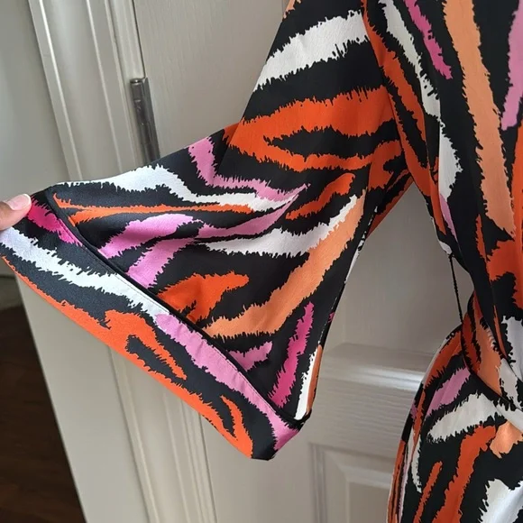 DVF KIMONO with belt - Picture 4 of 5